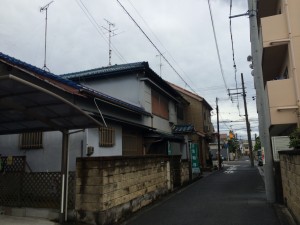 岸和田市別所町で中古一戸建て付きの売り土地を買い取りさせて頂きました♪売るときは、高価買い取り、三好まで♪